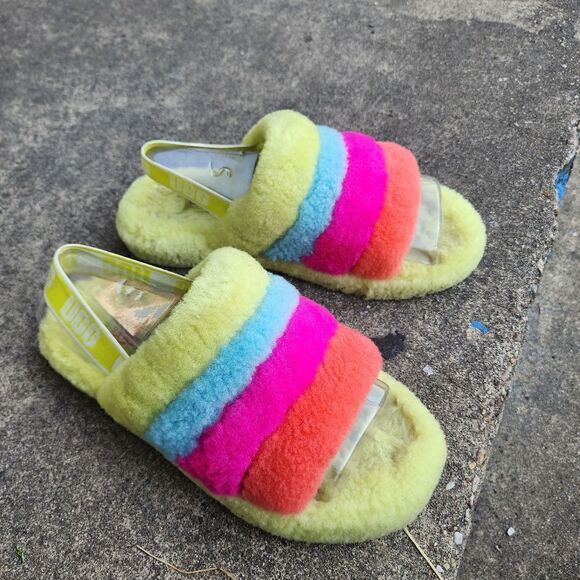 UGG - Womens Slipper - SIZE 6 - Picture 3 of 7